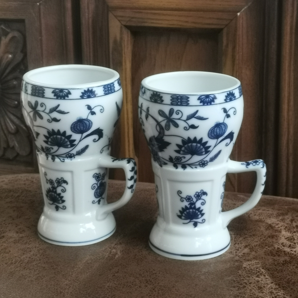 Vintage Vienna Woods Fine China Sundae / Soda Mugs Blue Onion Pattern Set Of 2